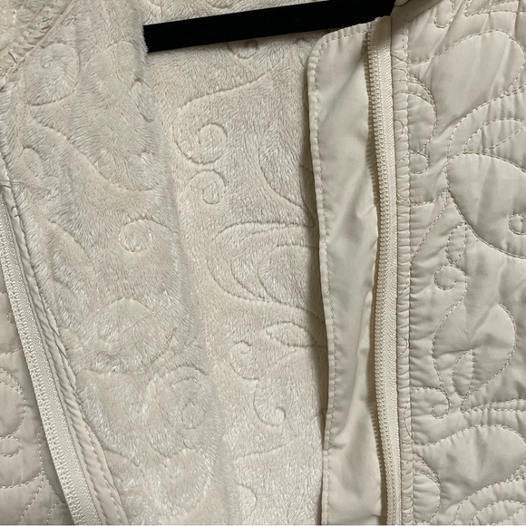 WOOLRICH WOMENS FULL ZIP FLEECE LINED QUILTED JACKET SIZE M COLOUR CREAM - Picture 4 of 16